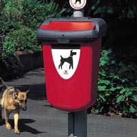 Papelera para residuos caninos Retriever 35™ en Rojo