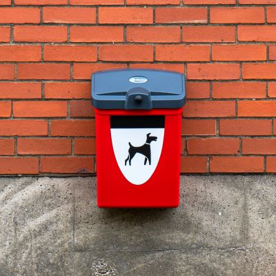 Papelera para residuos caninos Terrier 25™ & Entrega exprés Rojo o verde con fijaciones de pared incluidas